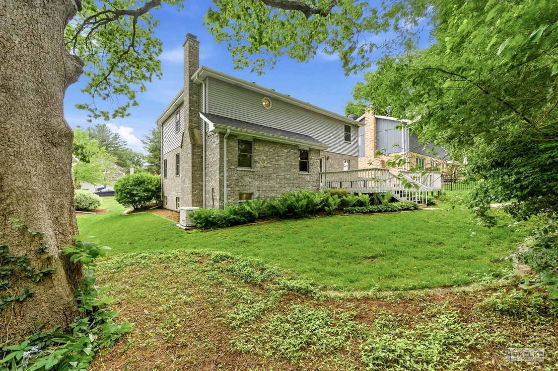 Photo of 2340 Ridgewood Road