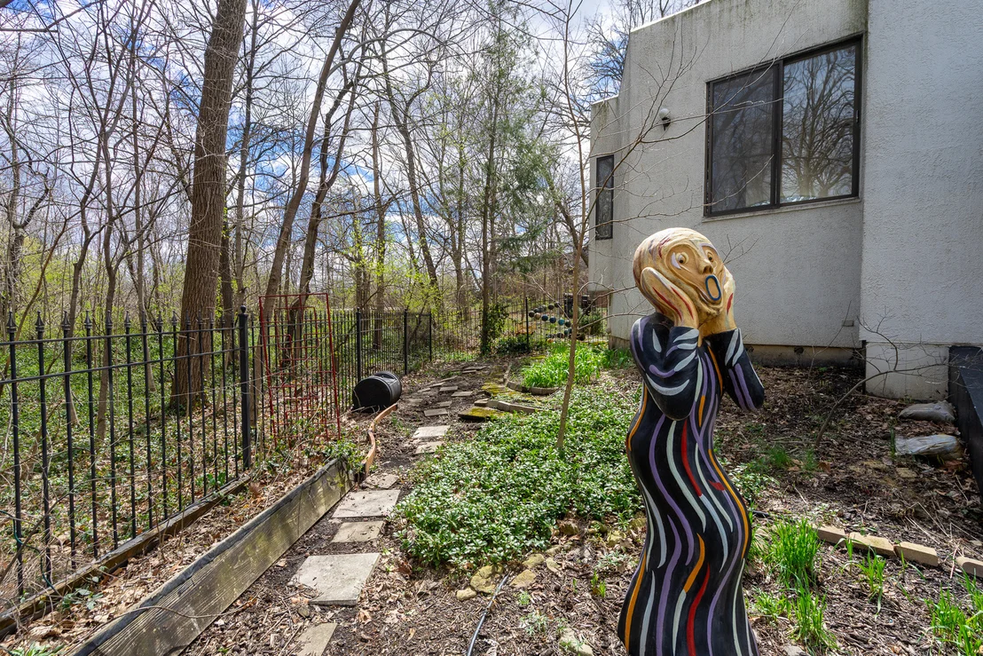 Photo of 324 Gina Drive