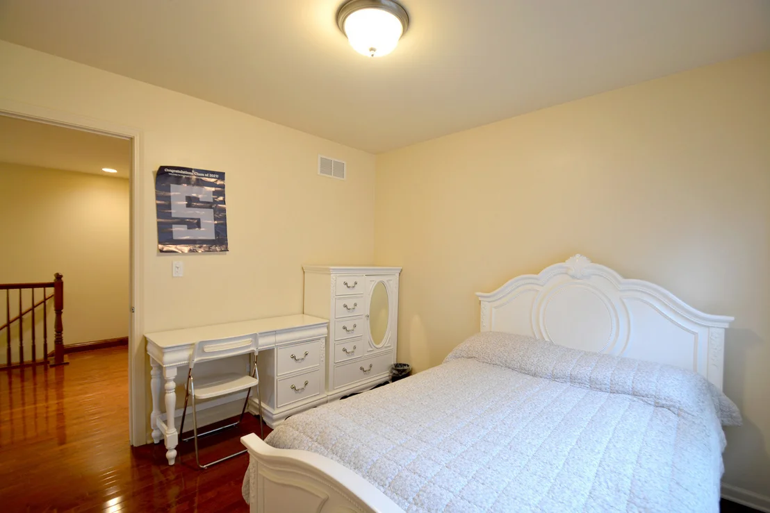Photo of 4270 Linden Tree Lane