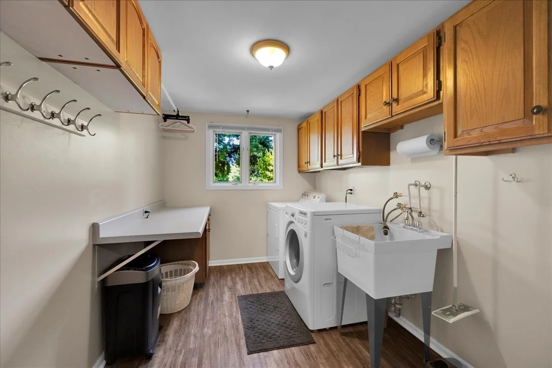 Photo of 41W210 Mare Lane