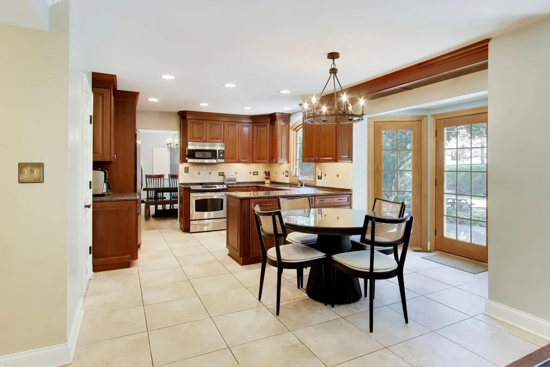 Photo of 1310 W Hampton Place