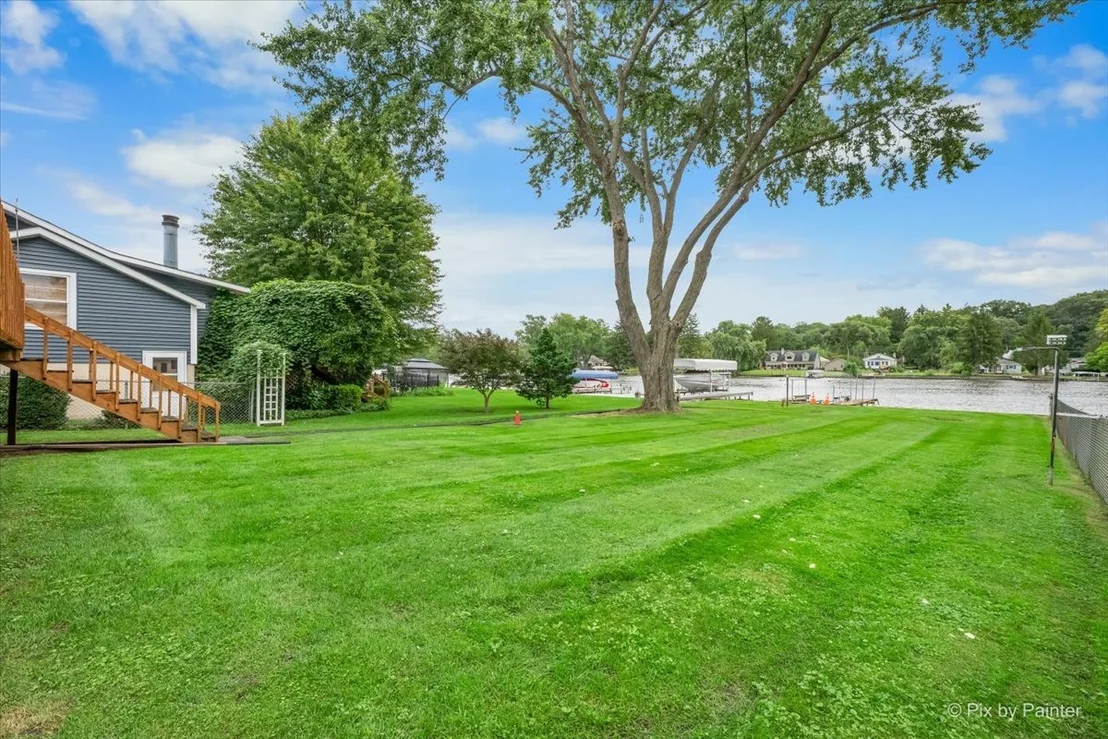 Photo of 2409 Grove Lane