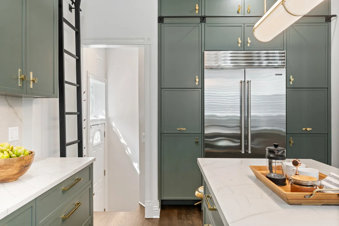 Photo of 119 W Delaware Place