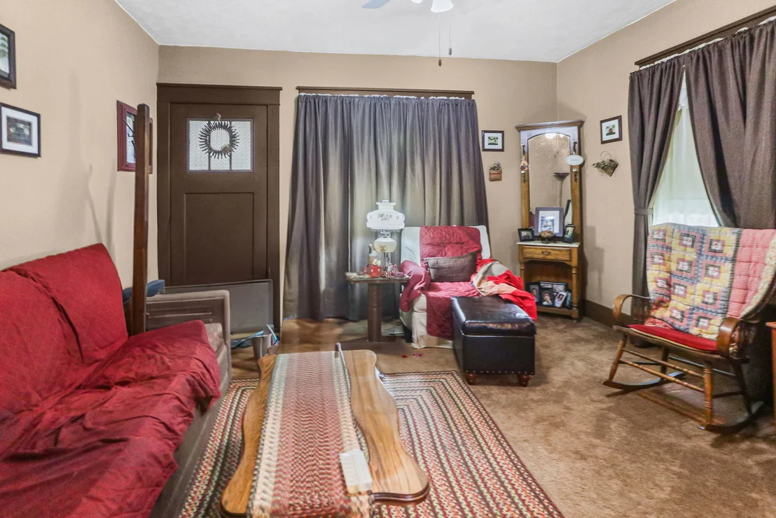 Photo of 1005 W 7th Street