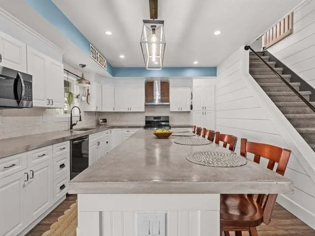 Photo of 8294 Leaf River Road