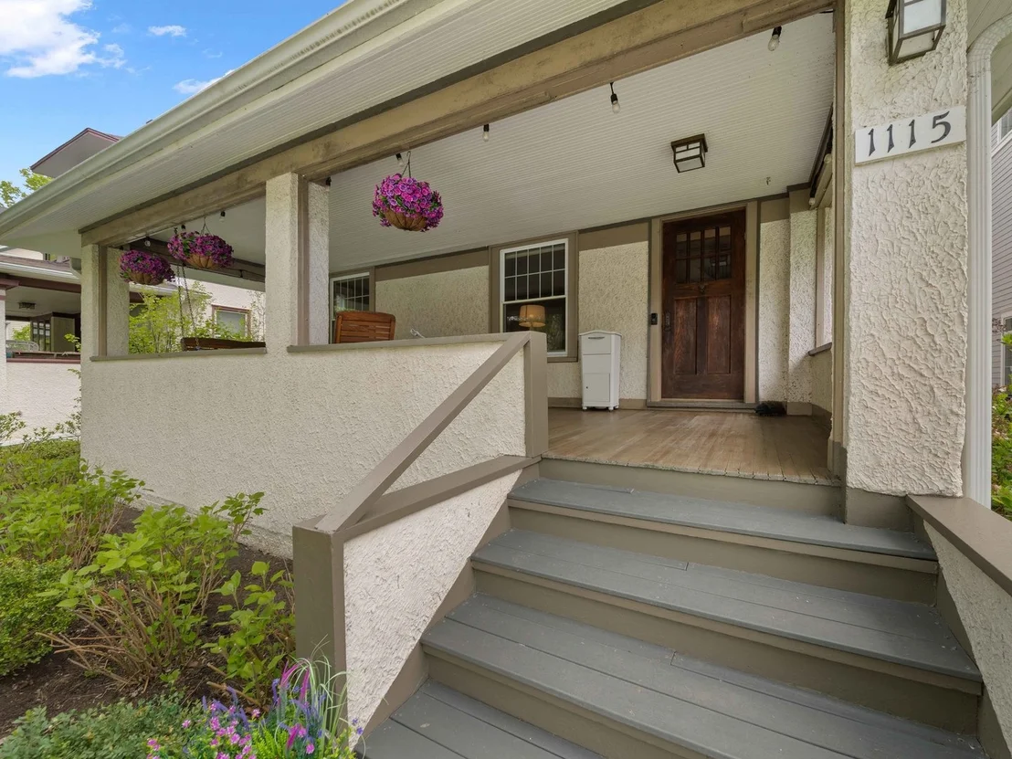 Photo of 1115 Forest Avenue