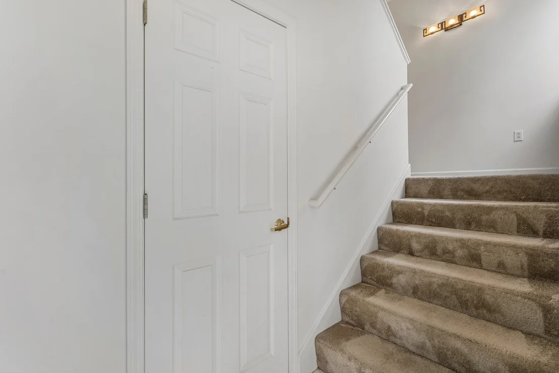 Photo of Unit 205 at 2406 Windward Boulevard