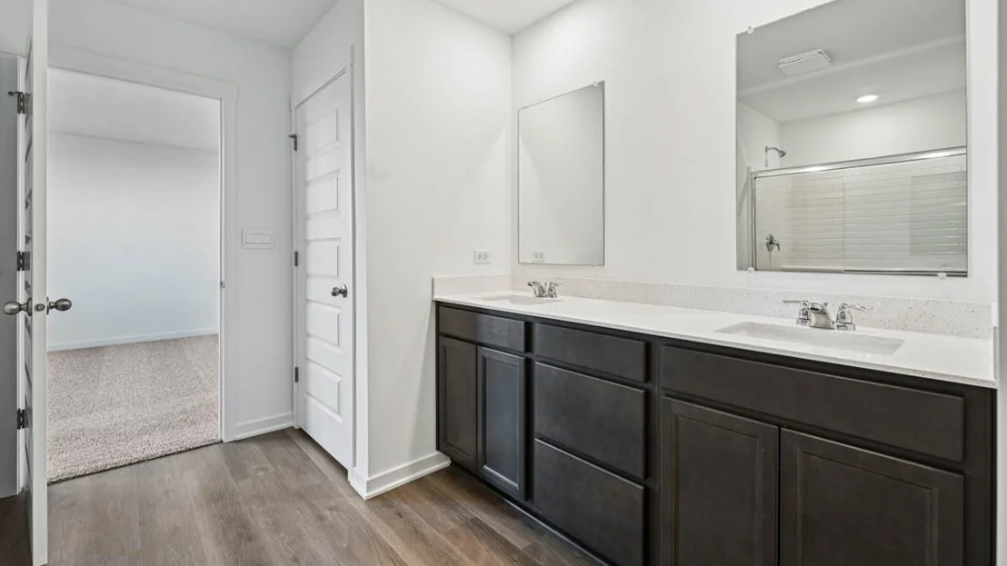 Photo of 994 Emerald Drive