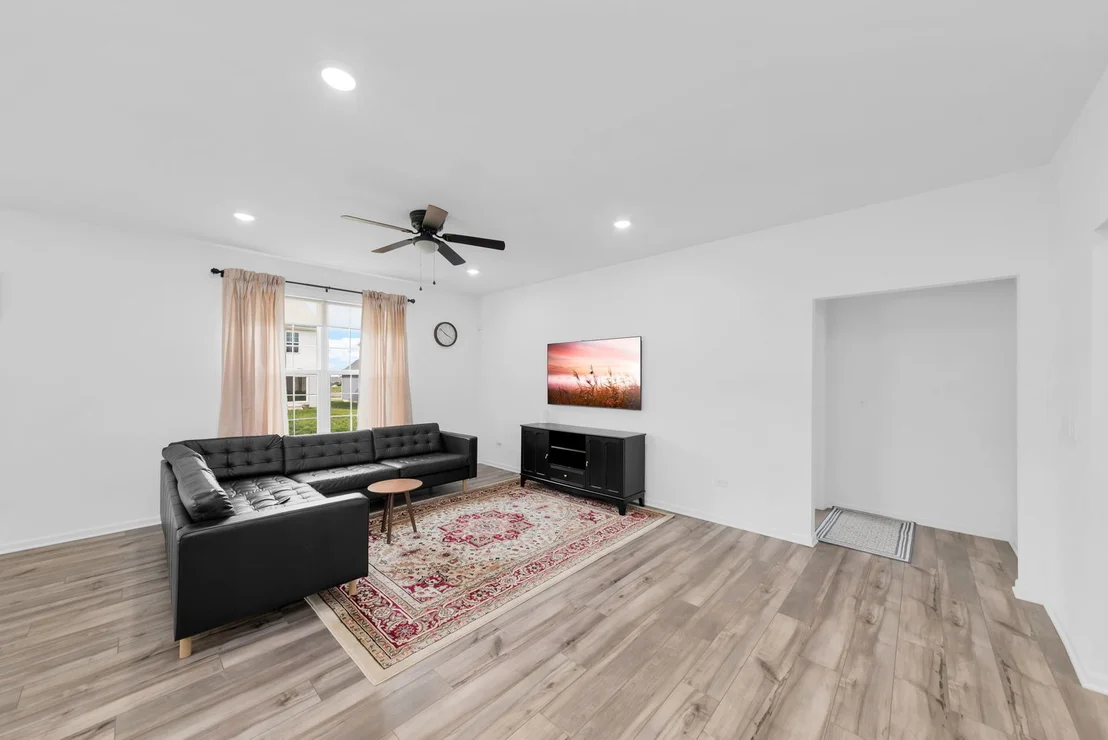 Photo of 135 S Devoe Drive