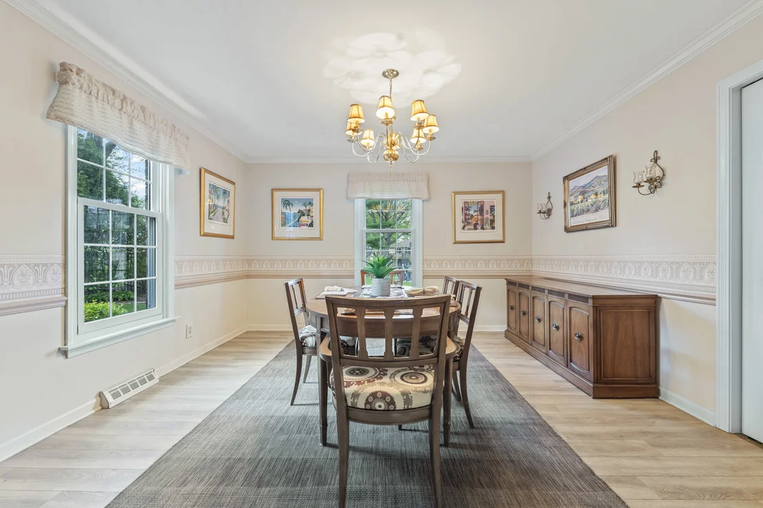 Photo of 2245 Tanglewood Drive