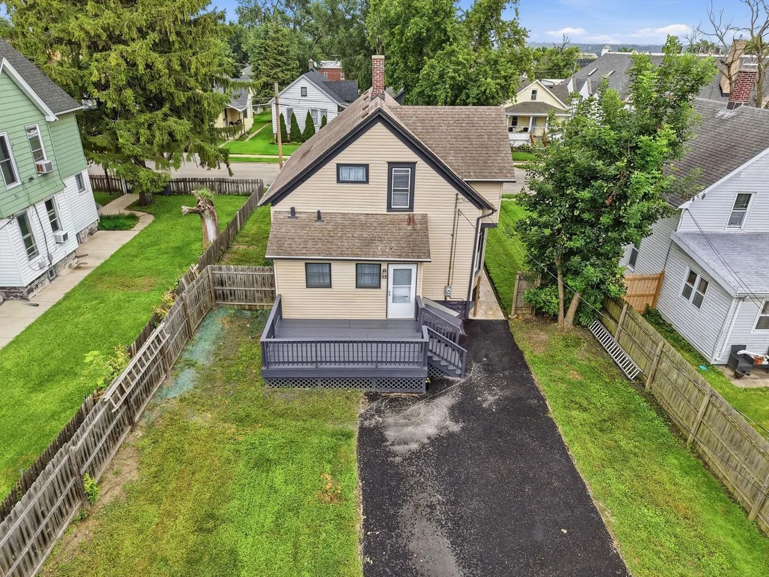 Photo of 319 Willow Avenue