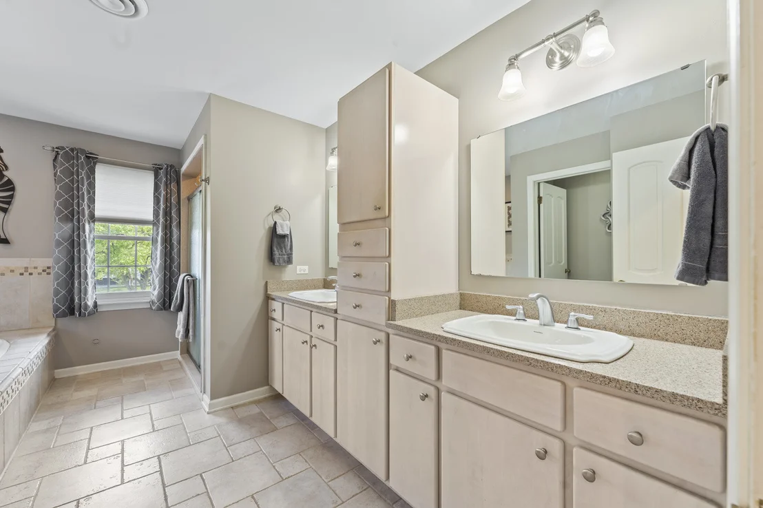 Photo of 2245 Tanglewood Drive
