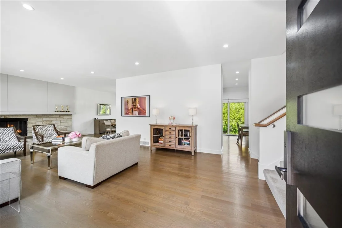 Photo of 751 Woodridge Lane