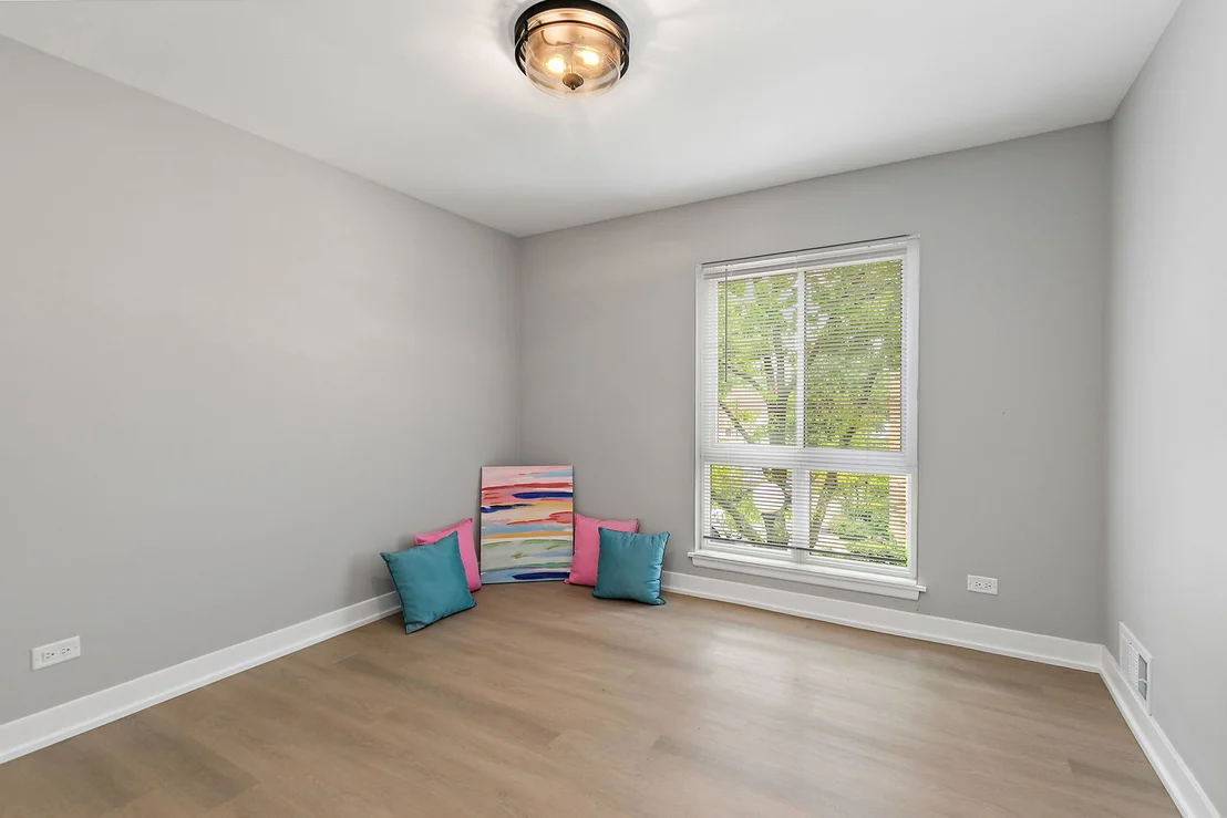 Photo of 2013 Post Oak Place
