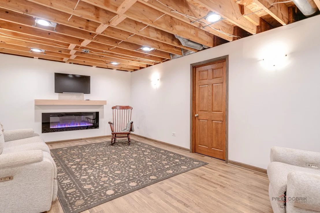 Photo of 5416 Sequoia Trail