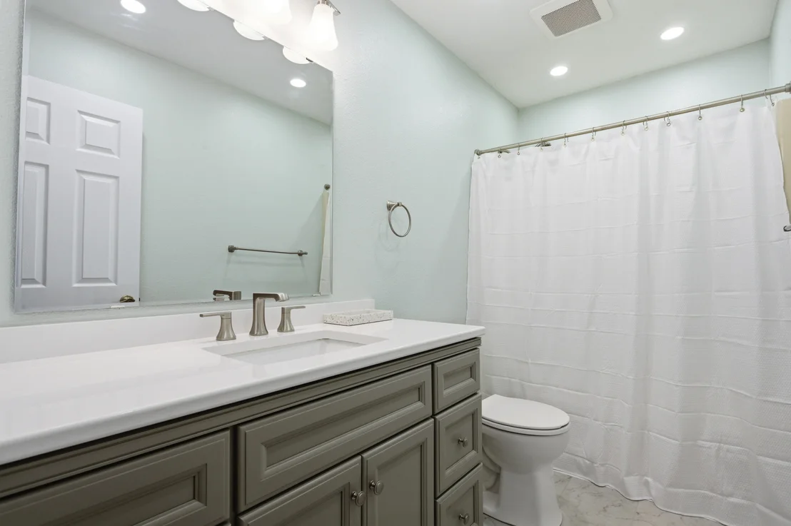 Photo of 1802 Silver Hill Drive