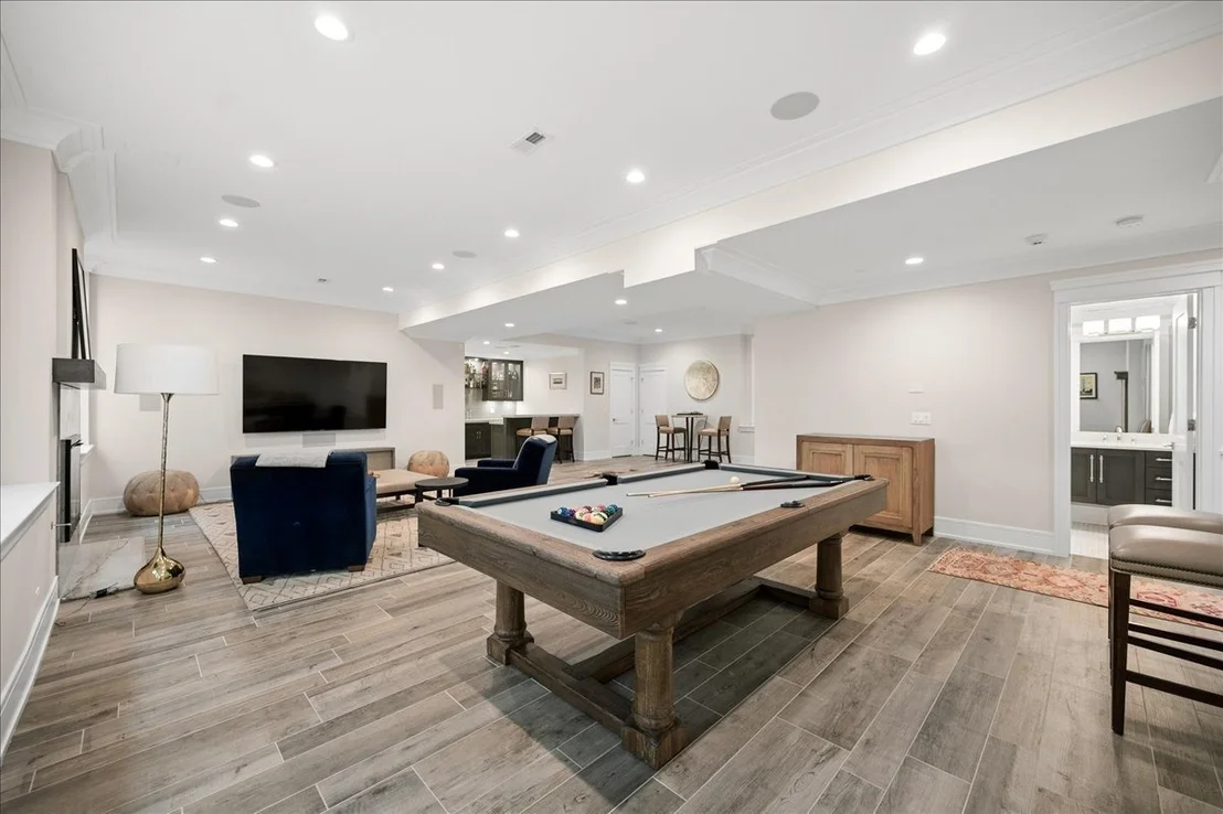 Photo of 1121 Forest Avenue