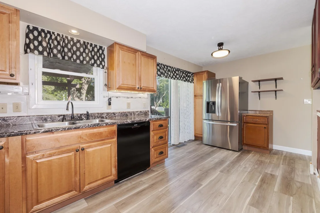 Photo of 703 Lara Road