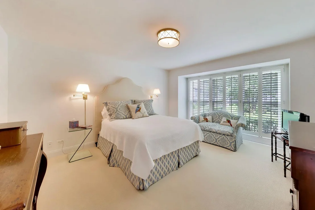 Photo of 32 Warrington Drive