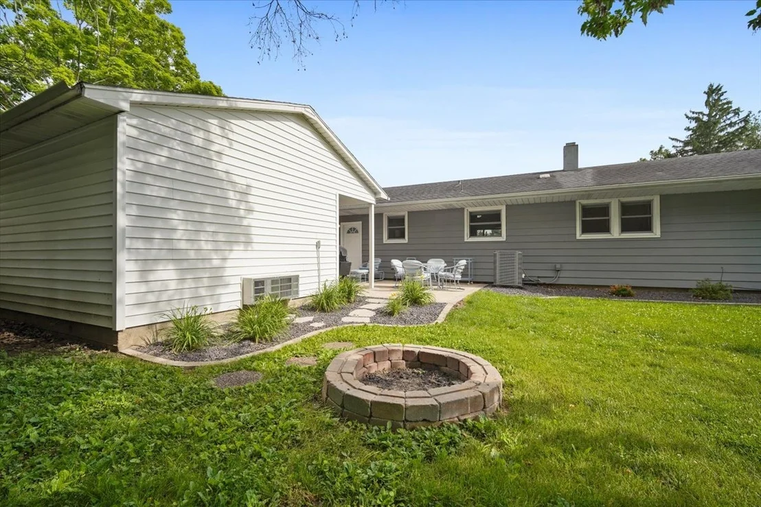 Photo of 203 Highview Drive