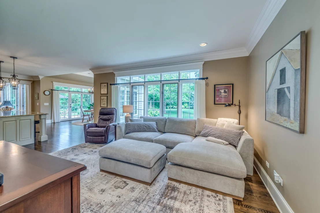 Photo of 8N669 Edgewood Road