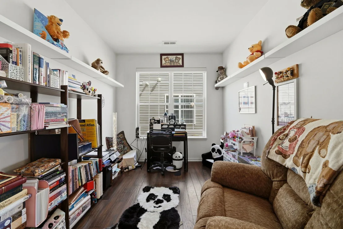 Photo of 561 Autumn Circle