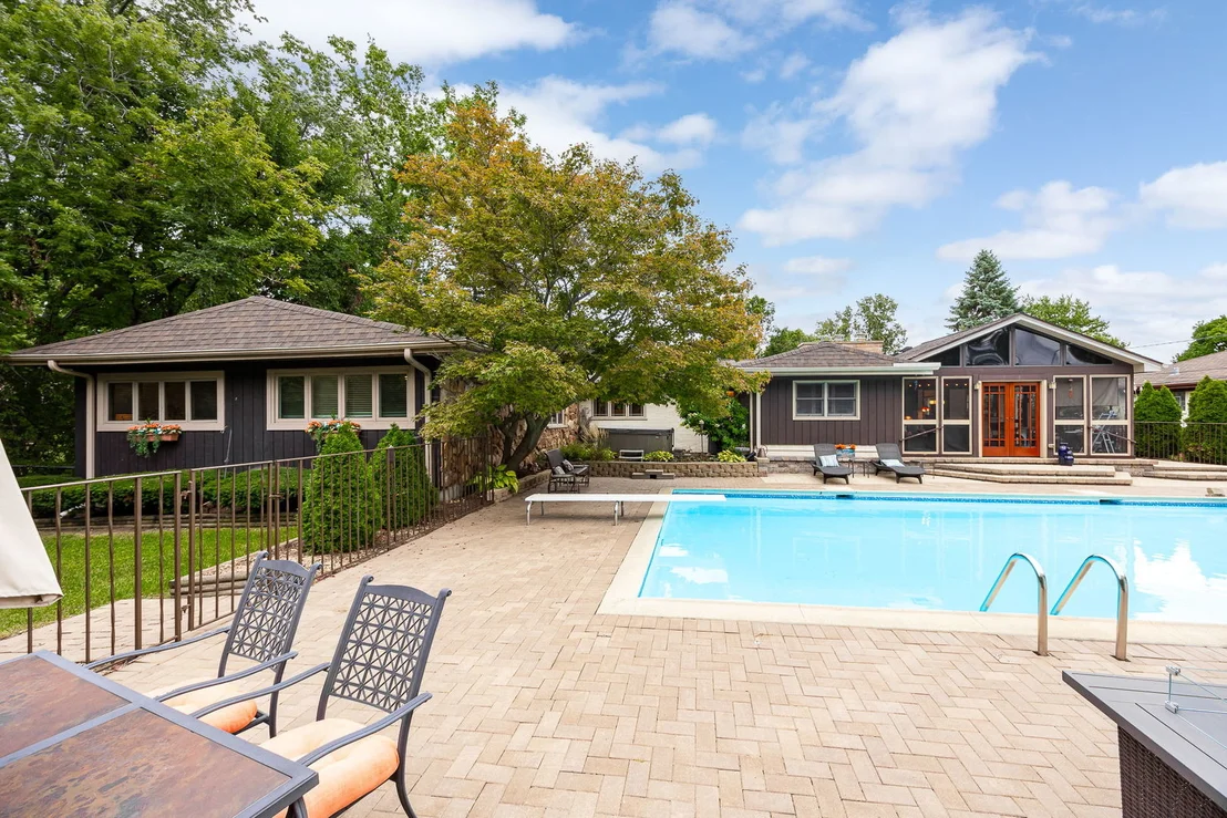Photo of 12 Meadowood Drive