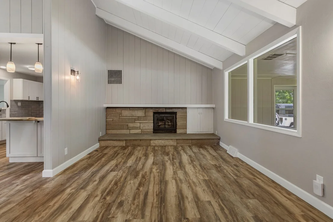 Photo of 405 Dodson Drive E