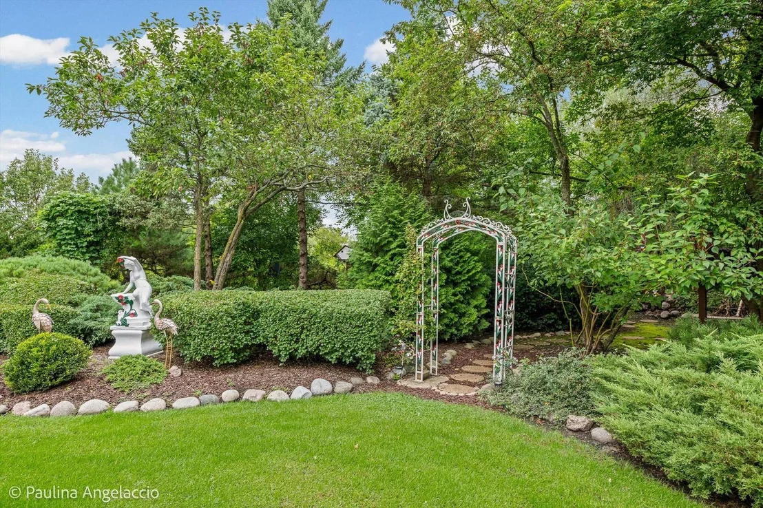 Photo of 22256 Cambridge Drive