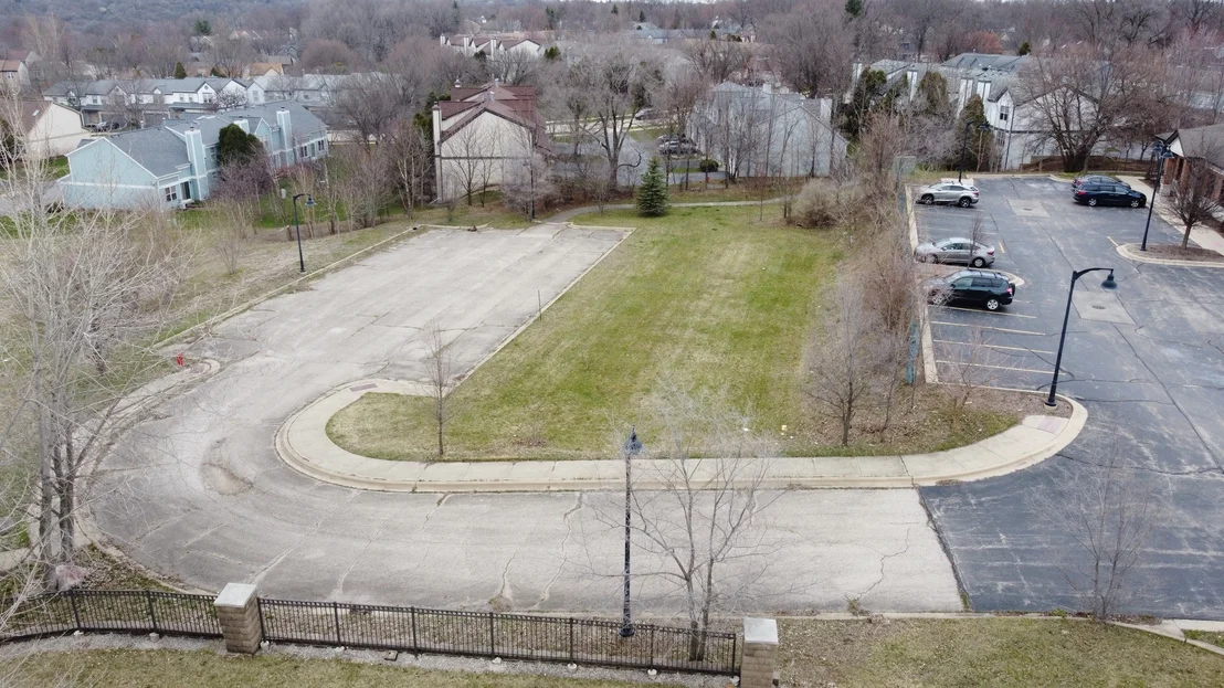 Photo of 1188 E Algonquin Road