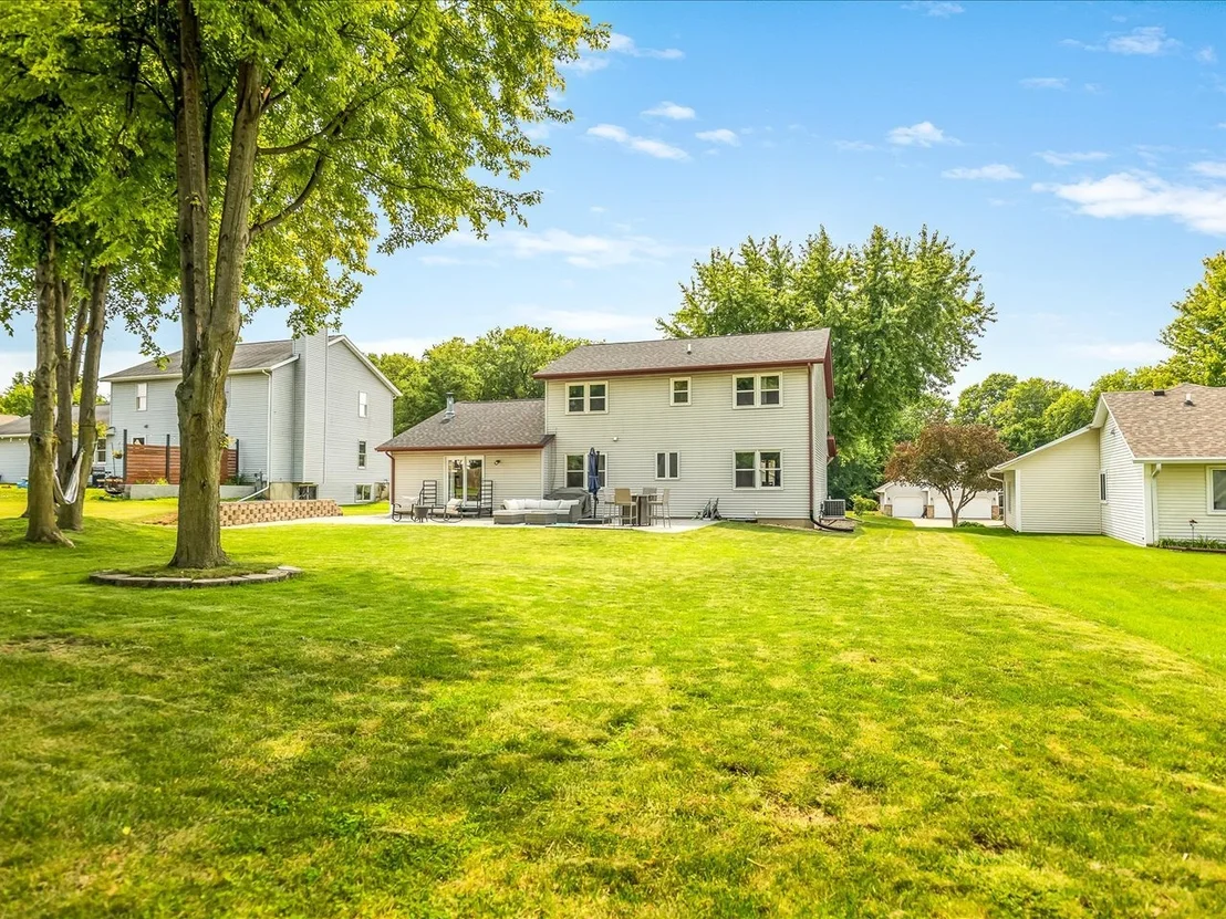 Photo of 1071 Arapaho Drive
