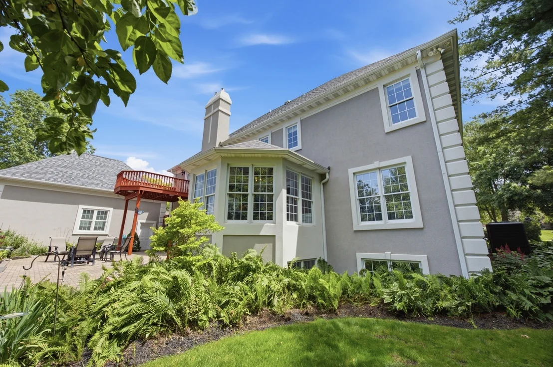 Photo of 2284 Cairnwell Drive