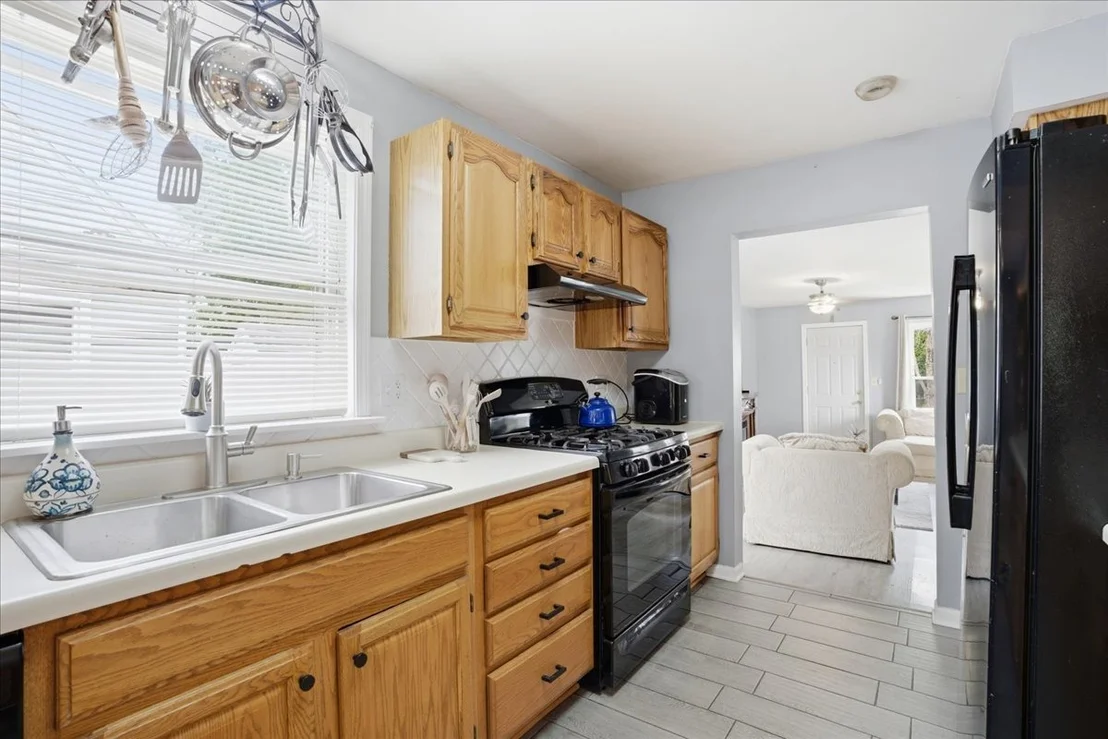 Photo of 551 Sunset Drive