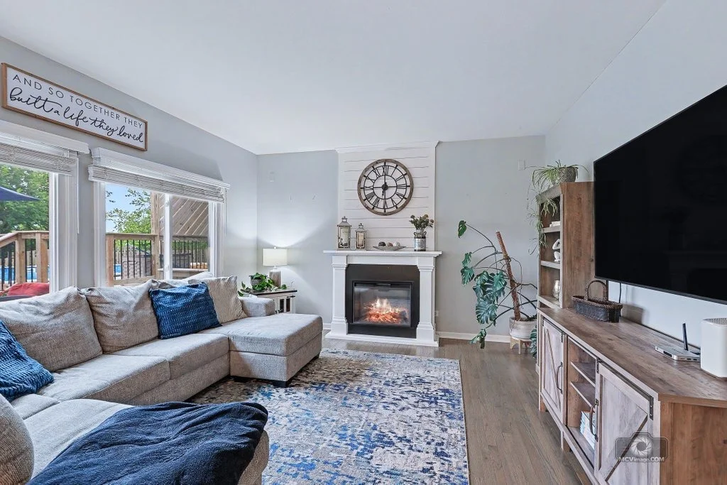 Photo of 437 Raintree Drive