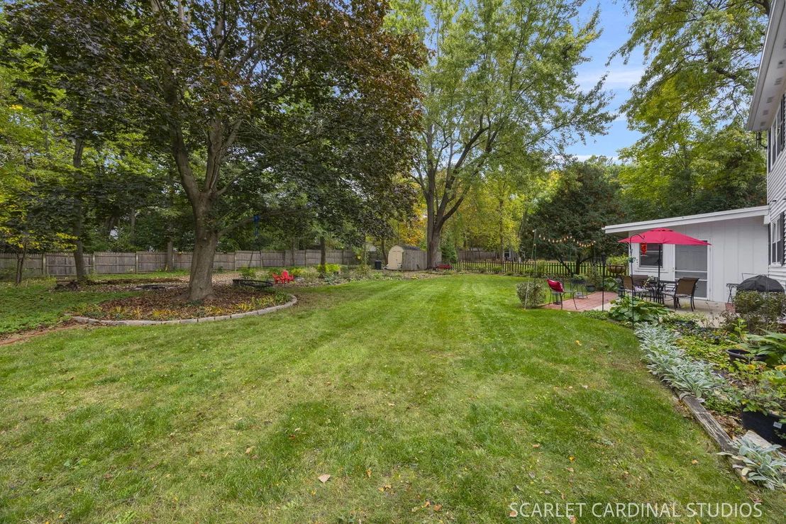 Photo of 4N057 Thornapple Road