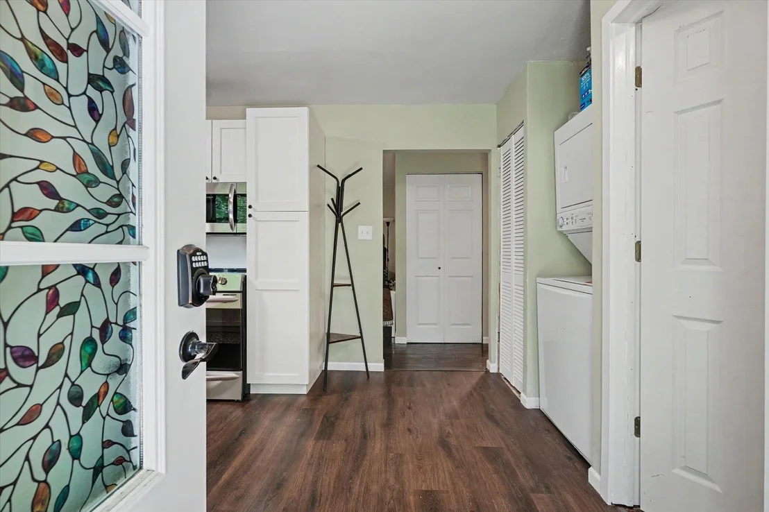 Photo of 7 Shuman Circle