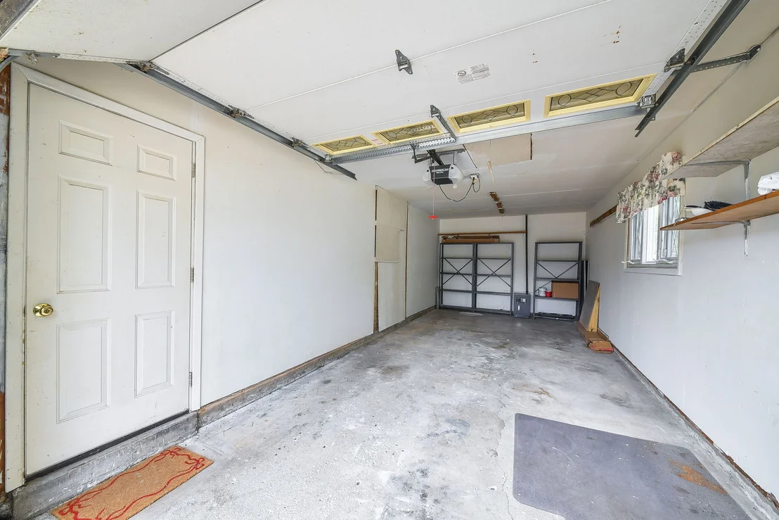 Photo of 337 W Edson Place
