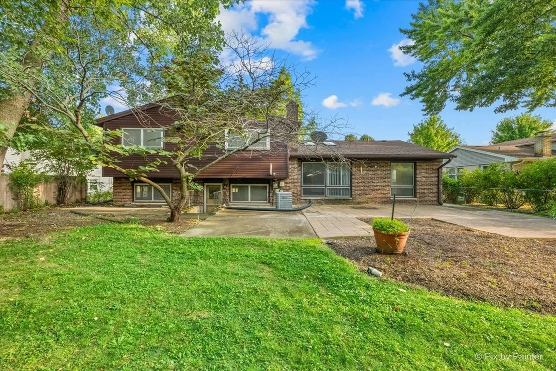 Photo of 602 E Hackberry Drive