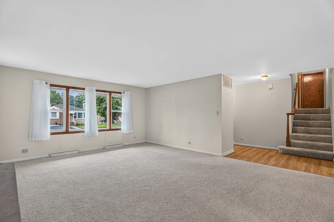 Photo of 3341 Prairie Avenue