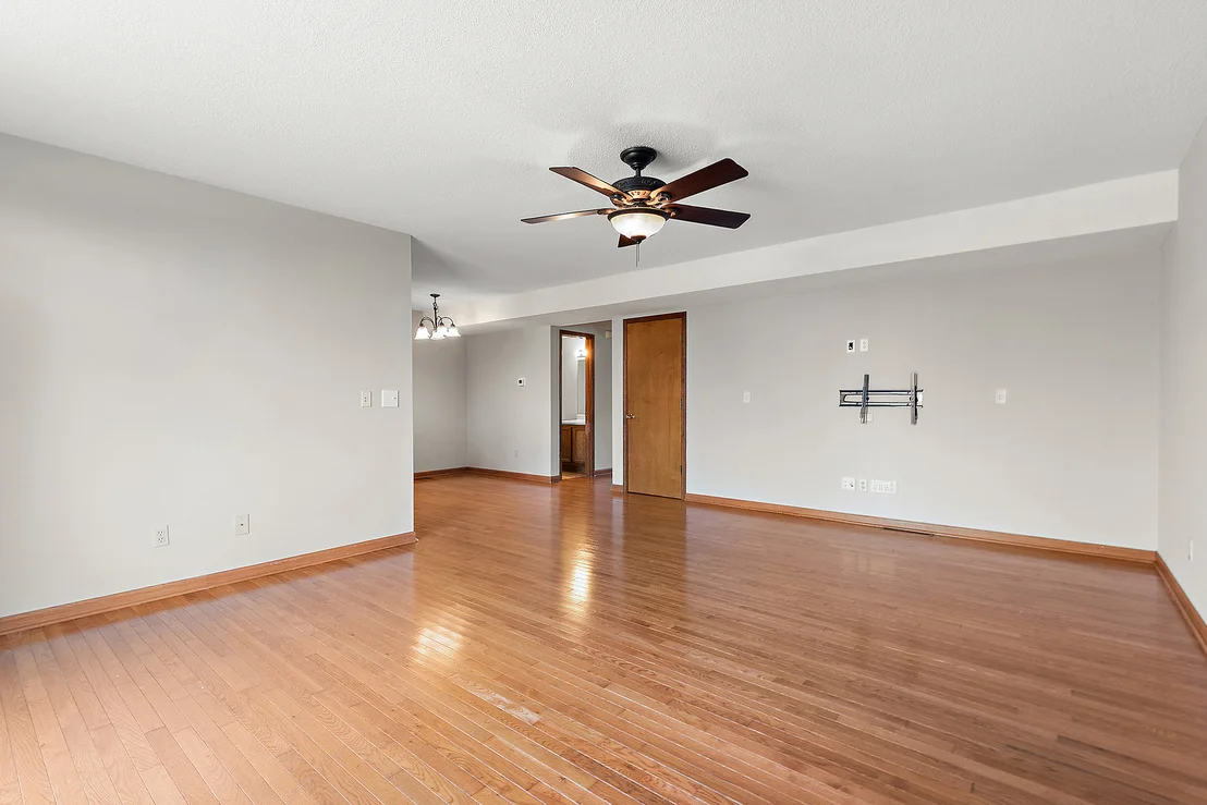 Photo of 1390 Armour Road