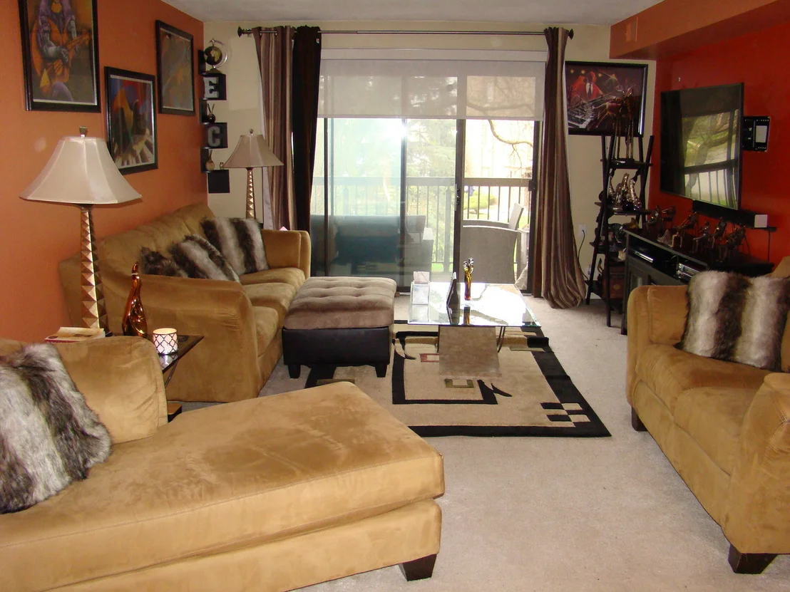 Photo of Unit B202 at 830 Elder Road
