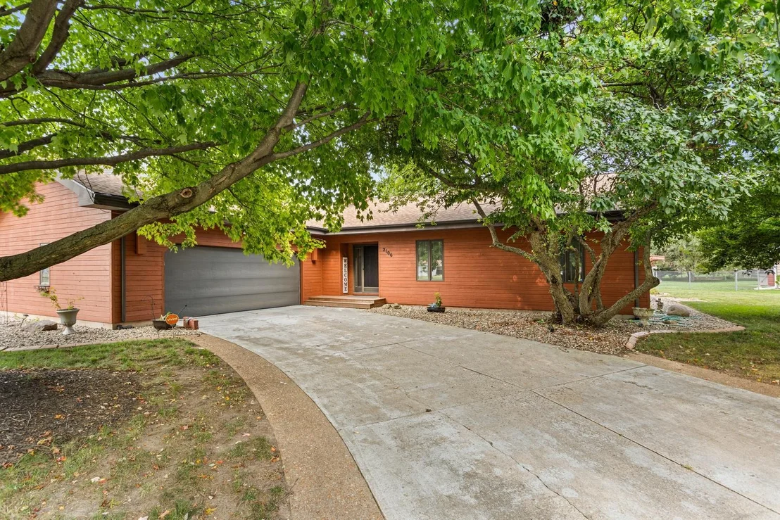 Photo of 2106 Hagan Boulevard