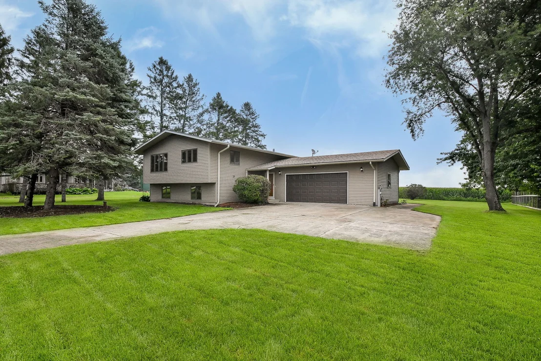 Photo of 2S557 Bliss Road