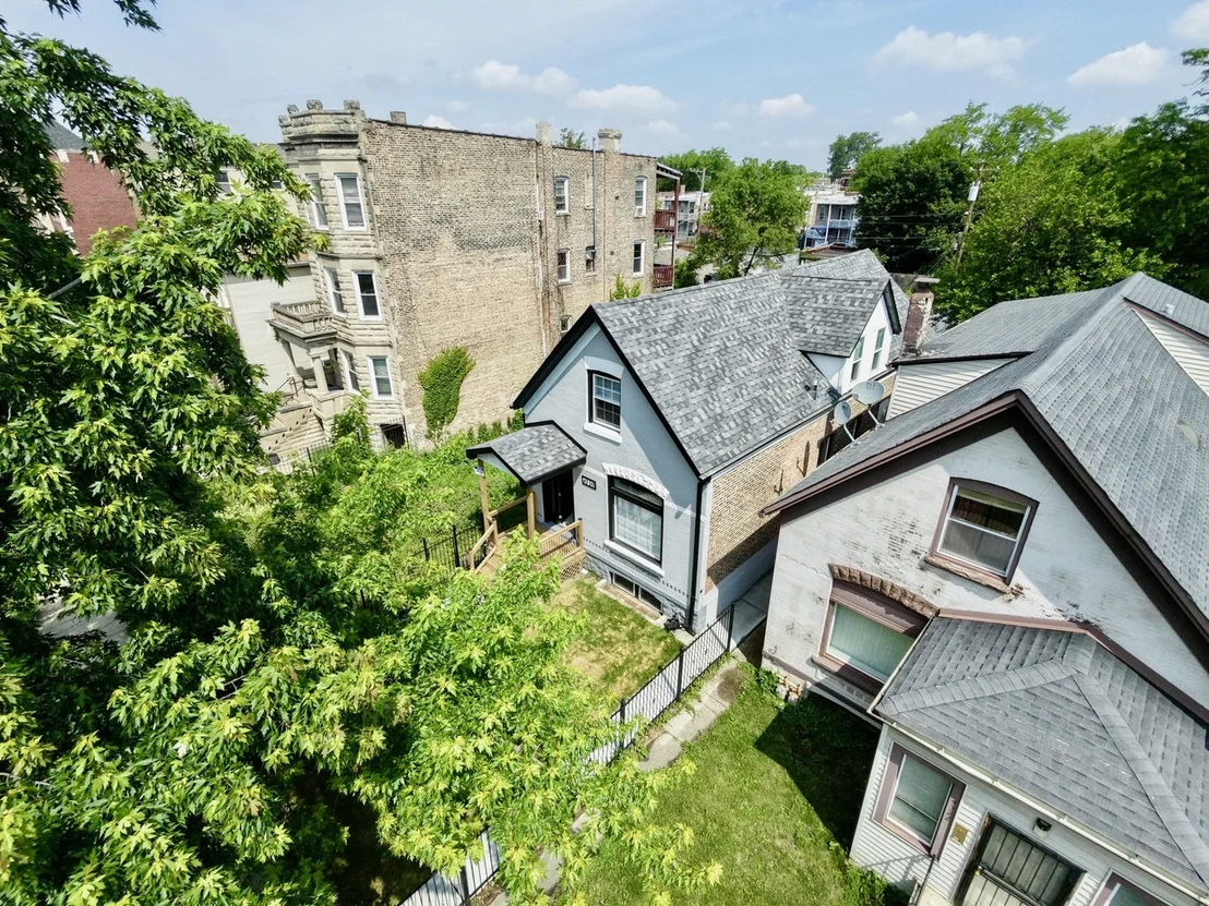 Photo of 4326 W Washington Boulevard
