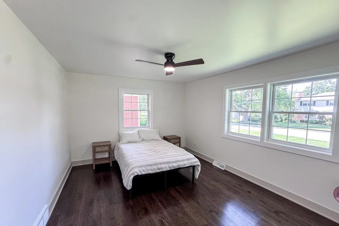 Photo of 129 Monument Avenue