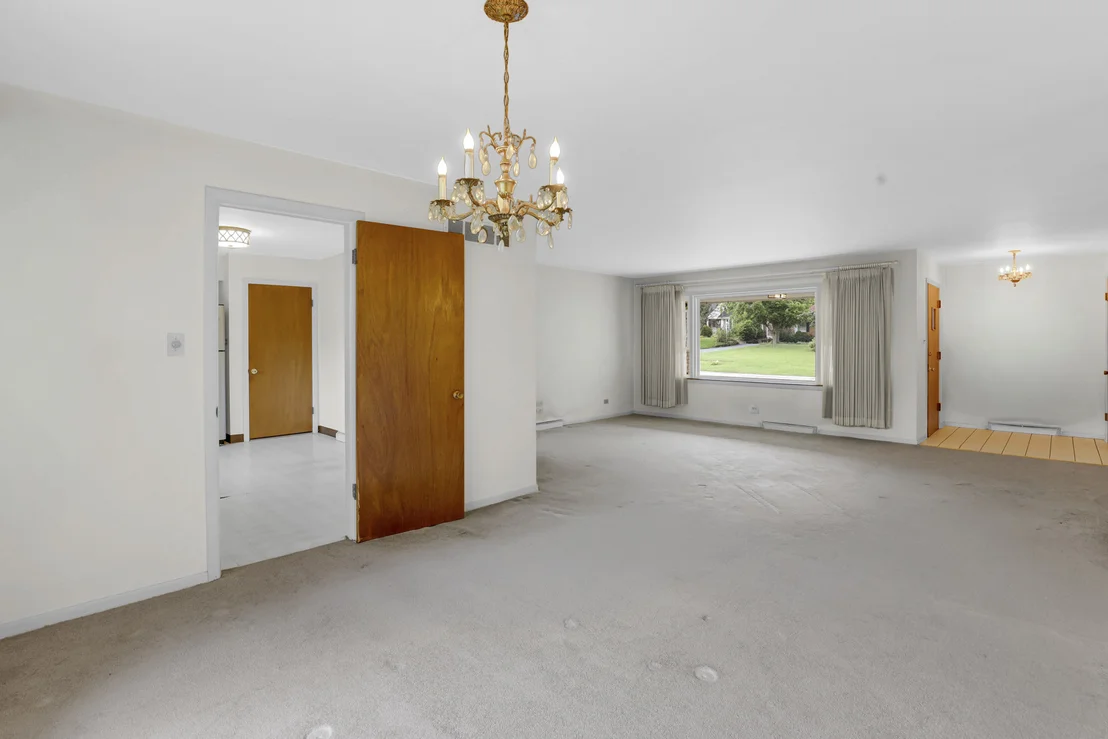 Photo of 270 Crescent Drive