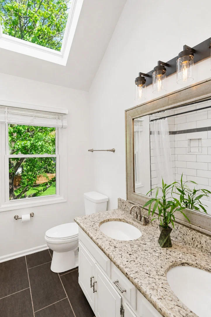 Photo of 2045 Somerset Lane