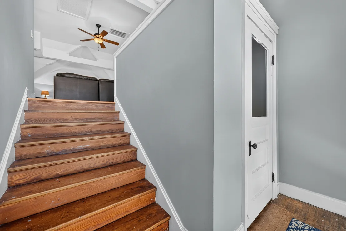Photo of 729 W Downer Place