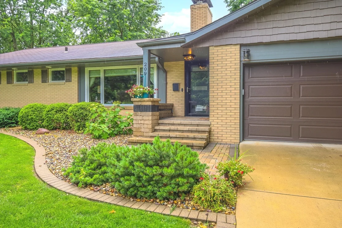 Photo of 209 Orleans Drive