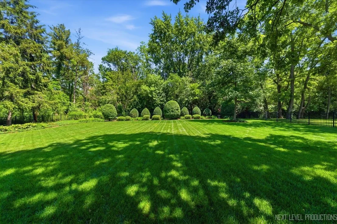 Photo of 990 Pinecrest Drive